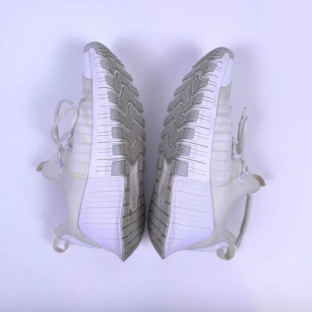 Nike Free Metcon 6 Training Shoes Womens 9 White FJ7126-101 Gym Sneakers